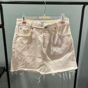 Urban Outfitters BDG white denim skirt size M